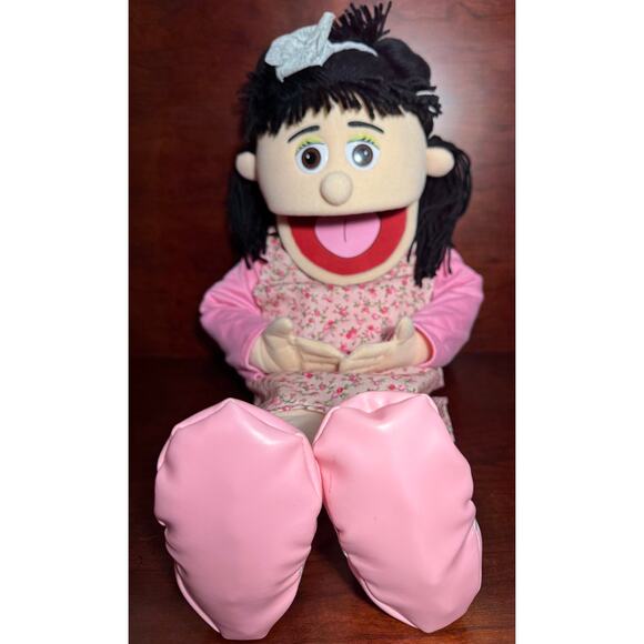 Silly Puppets Other - Silly Puppet Susie Peach Girl Full Body Ventriloquist Style 25 in Brown Hair